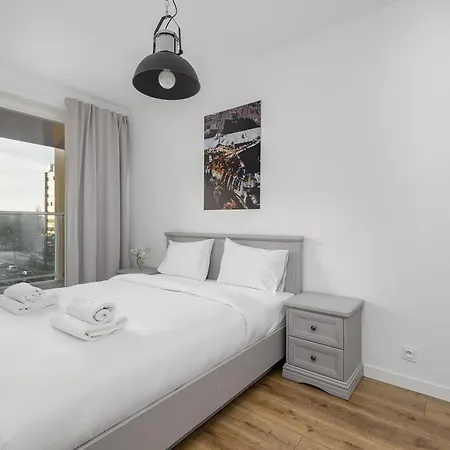 Apartment Malczewskiego Grey *